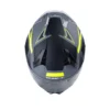 CASCO INTEGRAL SHAFT SH-560 LEMANS🔥 El casco SH-560 de la marca Shaft es un casco integral que combina seguridad y comodidad para los motociclistas. Detalles: Carcasa de ABS: Fabricada con termoplástico de alta resistencia, proporciona una protección sólida en caso de impacto. Tecnología SAT: El interior del casco está equipado con la tecnología de absorción de impactos para una protección efectiva durante la conducción. Tapizado de lujo: Fabricado en tela 100% de poliéster con propiedades antibacterianas, ofrece una mayor comodidad y ajuste para el usuario. Cubre barbilla de tela: Ayuda a impedir el ingreso de viento al interior del casco, proporcionando una experiencia de conducción más cómoda. Visor de policarbonato: Con protección UV y resistente a rayaduras, ofrece una visión clara y protegida durante la conducción. Sistema de ventilación superior Airbooster Technology: El aire se extrae de las tomas de aire frontales y es conducido de forma forzada hacia las zonas más críticas del casco, proporcionando una ventilación óptima y evitando la dispersión del aire. Sistema de broche micrométrico ajustable: Asegura un cierre seguro y un ajuste personalizado para cada usuario. Tamaños de coraza: Disponible en dos tamaños de coraza para adaptarse mejor a diferentes tamaños de cabeza. Compatible con Pinlock 30: Permite la integración del Pinlock 30 (no incluido) para mantener una visión clara en condiciones de humedad. Certificaciones de seguridad: Cumple con la norma europea ECE-R 2205 y decreto Supremo N° 231, de 2000 del Ministerio de Transportes y Telecomunicaciones de Chile. Este casco integral de la marca Shaft cumple con los más altos estándares de seguridad y comodidad, siendo una opción confiable para los motociclistas en sus viajes. Cuenta con: Funda protectora