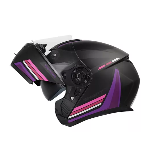 CASCO SHAFT 3910DV LEGEND🔥 El casco abatible Shaft modelo 3910DV ofrece versatilidad y rendimiento, combinando características de seguridad y comodidad para una experiencia de conducción óptima. Detalles: Marca: Shaft Modelo: 3910DV Material: Carcasa de ABS, un termoplástico de alta resistencia para una protección robusta. Transición de Modos: Botón externo en la zona de la barbilla para una fácil transición entre modos. Interior: Removible, lavable y antibacterial, fabricado en EPS (poliestireno de alta densidad) con tela de microfibra de poliéster para una comodidad excepcional. Cubre Barbilla: Tela que ayuda a impedir el ingreso de viento al interior del casco. Peso: 1.670 gramos (+- 50 gramos), proporcionando una protección sólida sin sacrificar la comodidad. Visor: Protección UV y resistente a rayaduras para una visión clara y protegida. Visor Interior Polarizado Abatible: Ofrece versatilidad al adaptarse a condiciones de iluminación cambiantes. Ventilaciones: Frontales superior e inferior y salidas posteriores para una circulación de aire eficiente. Sistema de Cierre: Broche micrométrico ajustable, asegura un cierre seguro y un ajuste personalizado. Certificación: Norma ECE-R 2205, cumpliendo con los estándares de seguridad europeos. Visor Preparado para Pinlock 30: (Se vende por separado) para mantener la visión clara en condiciones de humedad. Bloqueo Incorporado: Evita la caída de la barbilla al circular con el casco abierto, mejorando la seguridad. Broches Metálicos de Alta Calidad: En la zona de anclaje de la barbilla, garantizando durabilidad y resistencia. El casco abatible 3910DV de Shaft ofrece un equilibrio perfecto entre seguridad, comodidad y funcionalidad para los motociclistas que buscan una opción versátil en sus trayectos. Cuenta con: Funda protectora