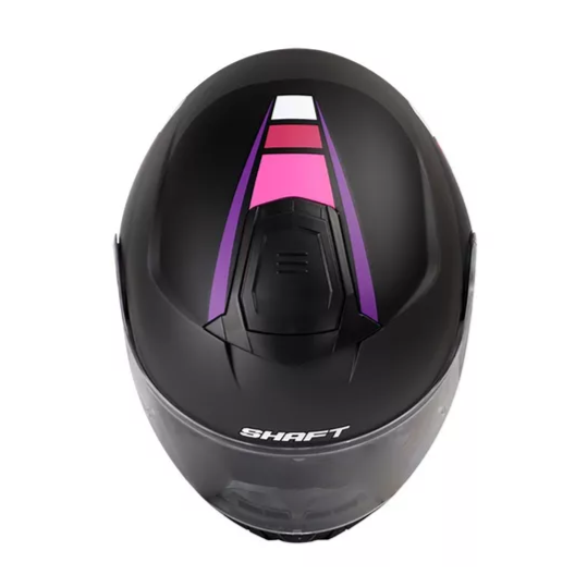 CASCO SHAFT 3910DV LEGEND🔥 El casco abatible Shaft modelo 3910DV ofrece versatilidad y rendimiento, combinando características de seguridad y comodidad para una experiencia de conducción óptima. Detalles: Marca: Shaft Modelo: 3910DV Material: Carcasa de ABS, un termoplástico de alta resistencia para una protección robusta. Transición de Modos: Botón externo en la zona de la barbilla para una fácil transición entre modos. Interior: Removible, lavable y antibacterial, fabricado en EPS (poliestireno de alta densidad) con tela de microfibra de poliéster para una comodidad excepcional. Cubre Barbilla: Tela que ayuda a impedir el ingreso de viento al interior del casco. Peso: 1.670 gramos (+- 50 gramos), proporcionando una protección sólida sin sacrificar la comodidad. Visor: Protección UV y resistente a rayaduras para una visión clara y protegida. Visor Interior Polarizado Abatible: Ofrece versatilidad al adaptarse a condiciones de iluminación cambiantes. Ventilaciones: Frontales superior e inferior y salidas posteriores para una circulación de aire eficiente. Sistema de Cierre: Broche micrométrico ajustable, asegura un cierre seguro y un ajuste personalizado. Certificación: Norma ECE-R 2205, cumpliendo con los estándares de seguridad europeos. Visor Preparado para Pinlock 30: (Se vende por separado) para mantener la visión clara en condiciones de humedad. Bloqueo Incorporado: Evita la caída de la barbilla al circular con el casco abierto, mejorando la seguridad. Broches Metálicos de Alta Calidad: En la zona de anclaje de la barbilla, garantizando durabilidad y resistencia. El casco abatible 3910DV de Shaft ofrece un equilibrio perfecto entre seguridad, comodidad y funcionalidad para los motociclistas que buscan una opción versátil en sus trayectos. Cuenta con: Funda protectora