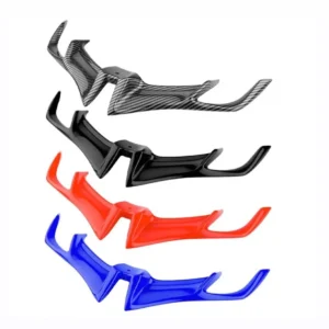 ALERÓN FRONTAL O WINGLET PARA MOTO🔥 Descripción: Dale un toque agresivo y deportivo a tu motocicleta con este alerón frontal o winglet. Su diseño añade un estilo único que resalta en cualquier modelo, mejorando la estética de tu moto. Compatibles con: R15 v2 R15 v3 GIXXER SF PULSAR RS200 ¡Y más! (Se pueden adaptar a otros modelos) Añade un aspecto distintivo a tu moto con este alerón frontal, perfecto para destacar en cualquier lugar.