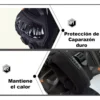 GUANTES LARGOS IMPERMEABLES🔥 Estos guantes para motocicleta están diseñados para ofrecer protección y comodidad en climas fríos o húmedos. Su resistencia al agua y al viento mantiene tus manos cálidas y secas, mientras que su construcción robusta asegura la protección en caso de caídas. Detalles: Resistencia al Agua y Viento: Protege tus manos en condiciones adversas, manteniéndolas secas y cómodas. Protección en Nudillos y Manos: Equipados con parches antideslizantes y acolchado adicional para una mayor seguridad. Función de Pantalla Táctil: Compatible con dispositivos de pantalla táctil en el dedo índice, permitiendo el uso del teléfono sin quitarse los guantes. Versatilidad: Adecuados para motocicletas y otros deportes al aire libre. Comodidad y Flexibilidad: Son flexibles, lavables y cuentan con correas en la muñeca para colgarlos fácilmente. Estos Guantes Largos Impermeables son la elección perfecta para cualquier motociclista que necesite un par de guantes confiables, cómodos y protectores en condiciones climáticas desafiantes