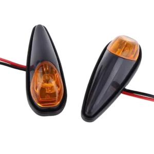 Intermitentes para carenado🔥 Estos intermitentes LED para carenado están diseñados para ofrecer visibilidad mejorada y un estilo moderno en tu moto. Funcionan a 12V y cuentan con un diseño compacto y aerodinámico que se adapta fácilmente a la mayoría de motocicletas deportivas. Fabricados con materiales duraderos, son resistentes al agua y ofrecen una larga vida útil. Características: Voltaje: 12V Diseño compacto y aerodinámico Resistencia al agua Fácil instalación en carenados Estos intermitentes son la opción ideal para quienes buscan mejorar tanto la seguridad como el estilo de su motocicleta.