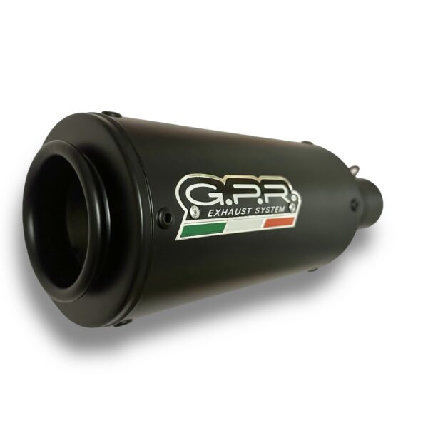 TUBO DE ESCAPE AAA GPR NEGRO🔥 ¿Para qué sirve un escape de moto? Un escape deportivo sirve para que otros conductores puedan notar nuestra presencia en la carretera gracias al sonido perceptible que produce. Además, algunos escapes tienen un diseño deportivo que le da un aspecto más atractivo a la motocicleta. Especificaciones Largo: 31cm Entrada: 51mm con reductor hasta 35mm Cuenta con Abrazadera, perno y resortes de fijación Acople reductor DB-killer (reductor de sonido)