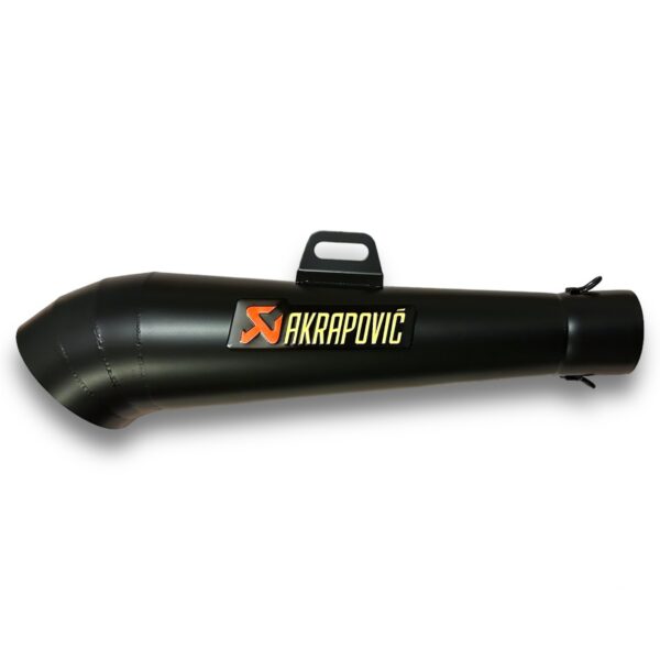 TUBO DE ESCAPE TIPO AKRAPOVIC DELGADO NEGRO 🔥 ¿Para qué sirve un escape de moto? Un escape deportivo sirve para que otros conductores puedan notar nuestra presencia en la carretera gracias al sonido perceptible que produce. Además, algunos escapes tienen un diseño deportivo que le da un aspecto más atractivo a la motocicleta. Especificaciones Largo: 38,5cm Entrada: 51mm con reductor hasta 35mm Cuenta con Pernos y resortes de fijación Acople reductor DB-Killer (Reductor de sonido desmontable)