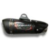 TUBO DE ESCAPE AAA YOSHIMURA ALPHA T IMITACIÓN DE CARBONO🔥 ¿Para qué sirve un escape de moto? Un escape deportivo sirve para que otros conductores puedan notar nuestra presencia en la carretera gracias al sonido perceptible que produce. Además, algunos escapes tienen un diseño deportivo que le da un aspecto más atractivo a la motocicleta. Especificaciones Largo: 34,5cm Entrada: 51mm con reductor hasta 35mm Cuenta con Pernos y resortes de fijación Acople reductor DB-Killer (Reductor de sonido desmontable)