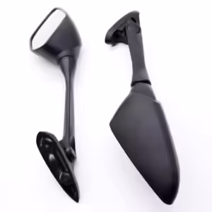 Espejos Deportivos Largos para Carenado  Mejora la estética y seguridad de tu moto con estos espejos largos para carenado, diseñados para un estilo deportivo. Detalles: Material Duradero: Hechos de plástico ABS de alta resistencia, garantizando durabilidad y resistencia al uso diario. Cristales Convexos: Proporcionan una mayor claridad y un campo de visión más amplio, aumentando la seguridad al conducir. Ajustables a 360 Grados: Ofrecen flexibilidad para ajustar el ángulo de visión según tus necesidades. Estos espejos combinan estilo y funcionalidad, siendo una excelente opción para personalizar y mejorar tu experiencia de conducción.