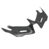 Diseñado para mejorar el estilo aerodinámico de tu Yamaha R3, este alerón frontal o winglet ofrece una apariencia más agresiva y deportiva. Su diseño se integra perfectamente con las líneas de la moto, añadiendo un toque distintivo. Compatibilidad: Yamaha R3 Este alerón es una excelente opción para los entusiastas que buscan personalizar su motocicleta, logrando un look más llamativo y estilizado.