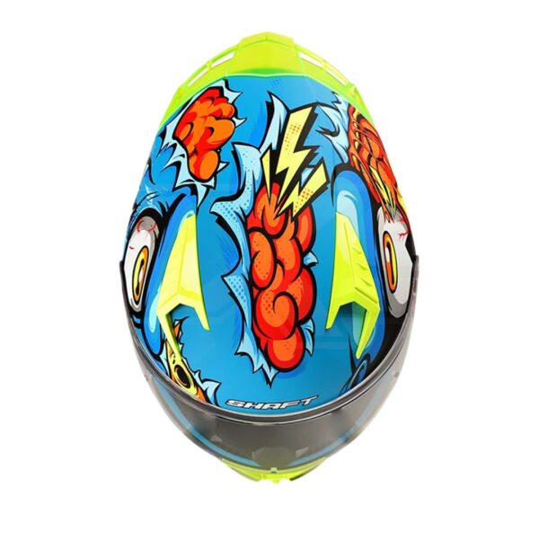 CASCO PARA MOTO SHAFT SH-526SP DESTROYED🔥 El casco integral de moto de la marca Shaft, modelo SH-526SP, ofrece un diseño avanzado y características innovadoras para brindar a los motociclistas una experiencia de conducción segura y cómoda. Detalles: Marca: Shaft Modelo: SH-526SP Carcasa de ABS: Fabricada con termoplástico de alta resistencia que proporciona una protección sólida. Tecnología SAT: Interior equipado con la Tecnología de Absorción de Impactos para una absorción eficiente de impactos. Tapizado de lujo: Tela 100% de poliéster con propiedades antibacterianas, ofreciendo comodidad y ajuste excepcionales. Cubre barbilla de tela: Ayuda a impedir el ingreso de viento al interior del casco. Peso: 1.450 gramos (+- 50 gramos), garantizando protección sin comprometer la comodidad. Visor de policarbonato: Con protección UV y resistente a rayaduras para una visión clara y protegida. Ventilaciones: Frontales y superiores ajustables para una circulación de aire personalizada. Salidas posteriores fijas: Permiten la evacuación eficiente del aire al interior del casco. Sistema de broche micrométrico ajustable: Asegura un cierre seguro y un ajuste personalizado. Tamaño de coraza único: Diseñado para adaptarse a todas las tallas. Sistema de intercomunicador: Listo para integrar un sistema de intercomunicador para una experiencia de conducción conectada. Compatible con Pinlock 30: Permite la integración del Pinlock 30 (no incluido) para mantener una visión clara en condiciones de humedad. Certificaciones de seguridad: Cumple con la norma europea ECE-R 2205 y la colombiana RES1080, cumpliendo con estándares de seguridad reconocidos internacionalmente. El casco SH-526SP de Shaft es un ejemplo de innovación y calidad, proporcionando a los motociclistas una protección confiable y estilo excepcional en cada viaje. Cuenta con: Funda protectora Alerón trasero