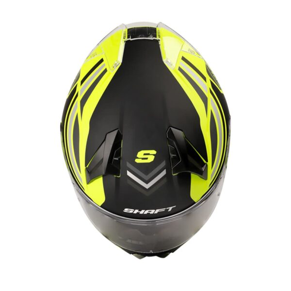 CASCO INTEGRAL SHAFT SH-560 NEVERMIND🔥 El casco SH-560 de la marca Shaft es un casco integral que combina seguridad y comodidad para los motociclistas. Detalles: Carcasa de ABS: Fabricada con termoplástico de alta resistencia, proporciona una protección sólida en caso de impacto. Tecnología SAT: El interior del casco está equipado con la tecnología de absorción de impactos para una protección efectiva durante la conducción. Tapizado de lujo: Fabricado en tela 100% de poliéster con propiedades antibacterianas, ofrece una mayor comodidad y ajuste para el usuario. Cubre barbilla de tela: Ayuda a impedir el ingreso de viento al interior del casco, proporcionando una experiencia de conducción más cómoda. Visor de policarbonato: Con protección UV y resistente a rayaduras, ofrece una visión clara y protegida durante la conducción. Sistema de ventilación superior Airbooster Technology: El aire se extrae de las tomas de aire frontales y es conducido de forma forzada hacia las zonas más críticas del casco, proporcionando una ventilación óptima y evitando la dispersión del aire. Sistema de broche micrométrico ajustable: Asegura un cierre seguro y un ajuste personalizado para cada usuario. Tamaños de coraza: Disponible en dos tamaños de coraza para adaptarse mejor a diferentes tamaños de cabeza. Compatible con Pinlock 30: Permite la integración del Pinlock 30 (no incluido) para mantener una visión clara en condiciones de humedad. Certificaciones de seguridad: Cumple con la norma europea ECE-R 2205 y decreto Supremo N° 231, de 2000 del Ministerio de Transportes y Telecomunicaciones de Chile. Este casco integral de la marca Shaft cumple con los más altos estándares de seguridad y comodidad, siendo una opción confiable para los motociclistas en sus viajes. Cuenta con: Funda protectora
