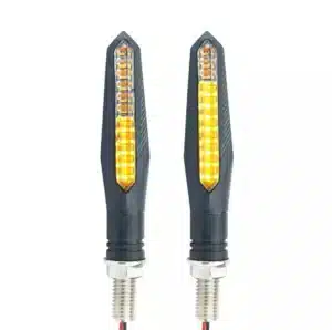 Intermitentes LED Secuenciales Finos 🔥 Estos intermitentes LED secuenciales de diseño delgado son la elección ideal para los motociclistas que buscan un estilo moderno y una mayor visibilidad. Su tecnología secuencial ofrece un efecto de señalización más llamativo y efectivo que los intermitentes convencionales. Características: Voltaje: 12V. Diseño delgado y moderno. Función de intermitencia secuencial. Fácil instalación. Perfectos para mejorar la estética y seguridad de cualquier motocicleta, estos intermitentes LED son altamente eficientes y garantizan una iluminación clara y precisa en todas las condiciones.