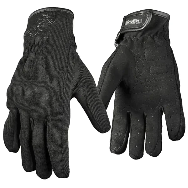 GUANTES CORTOS ARMAD GEAR ESTELA PARA MUJER 🔥 Descubre el equilibrio perfecto entre estilo y seguridad con los guantes de motociclista Armad Gear Estela, diseñados especialmente para mujeres. Estos guantes ofrecen una combinación ideal de protección y comodidad, adaptándose a tus necesidades en climas templados. Detalles: Marca: Armad Gear Modelo: Estela Protecciones: Rigidez en los nudillos para mayor seguridad en caso de impacto. Ajuste: Cierre con velcro para un ajuste seguro y personalizado. Manga: Media, cubriendo hasta la muñeca para protección adicional. Ventilación: Orificios distribuidos estratégicamente para una ventilación óptima, manteniendo las manos frescas. Material: Cuero microperforado, asegurando durabilidad y confort en cada trayecto. Uso Ideal: Clima templado, ofreciendo una protección ligera pero efectiva. Fabricación: Hechos en Pakistán, con altos estándares de calidad. Estilo y funcionalidad combinados para una experiencia de conducción superior.
