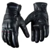 GUANTES ARMAD GEAR LEON DE CUERO🔥 Los guantes Armad Gear Leon están diseñados para ofrecer una combinación perfecta de protección y comodidad, ideal para motociclistas que buscan calidad en cada trayecto. Detalles: Compatibilidad táctil: Dedo índice y pulgar con panel táctil para uso con smartphones. Protección: Protecciones rígidas en los nudillos para una mayor seguridad. Material: Cuero duradero que asegura una larga vida útil. Refuerzos: Tela resistente en la palma y entre el pulgar e índice para mayor resistencia al desgaste. Incorporaciones de goma: Protección adicional en la palma y zona superior de los dedos. Ventilación: Micro perforaciones que permiten un mejor flujo de aire. Ajuste: Correa con velcro para un ajuste seguro a la muñeca. Confort: Paneles elásticos que permiten un calce ajustado y cómodo. Clima: Ofrecen comodidad en climas moderados. Fabricación: Hechos en Pakistán con altos estándares de calidad. Los guantes Armad Gear Leon son la elección perfecta para quienes buscan estilo, protección y funcionalidad en cada viaje en moto.